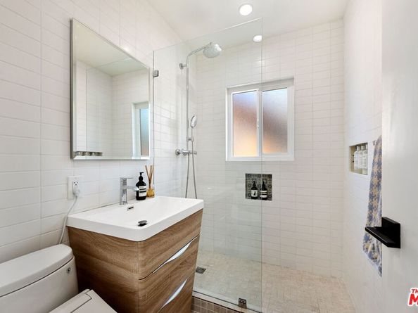 3920 3rd Avenue, Los Angeles CA 90008