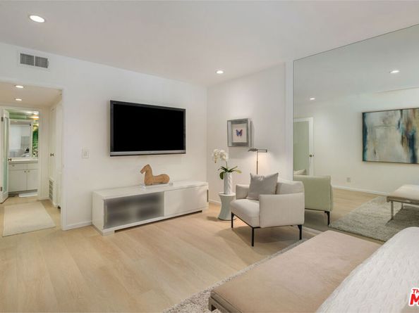 1745 Camino Palmero Street 327, Los Angeles CA 90046