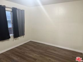9333 Swinton Avenue, North Hills CA 91343