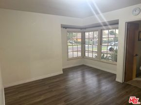 9333 Swinton Avenue, North Hills CA 91343