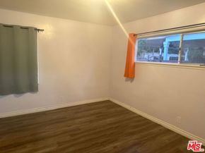 9333 Swinton Avenue, North Hills CA 91343