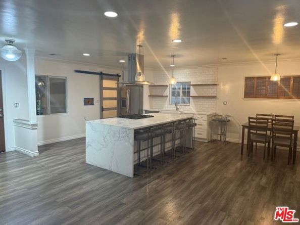 9333 Swinton Avenue, North Hills CA 91343