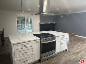 9333 Swinton Avenue, North Hills CA 91343