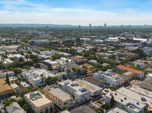 5933 Barton Avenue, Los Angeles CA 90038