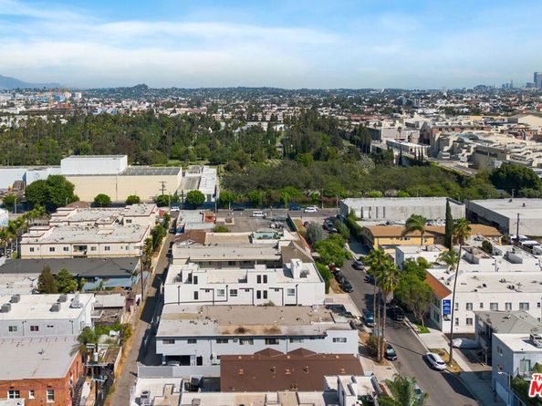 5933 Barton Avenue, Los Angeles CA 90038
