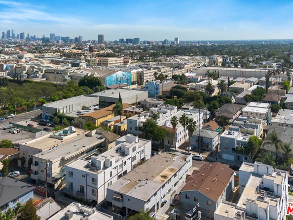 5933 Barton Avenue, Los Angeles CA 90038