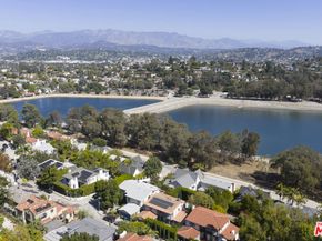 2252 Kenilworth Avenue, Los Angeles CA 90039