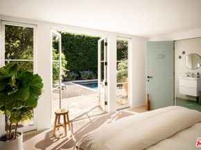 2252 Kenilworth Avenue, Los Angeles CA 90039