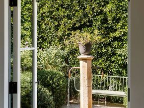 2252 Kenilworth Avenue, Los Angeles CA 90039