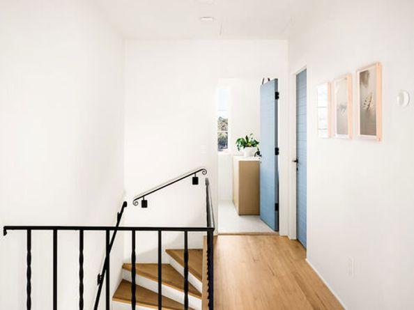 2252 Kenilworth Avenue, Los Angeles CA 90039