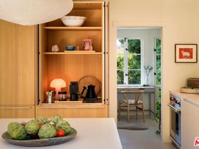 2252 Kenilworth Avenue, Los Angeles CA 90039