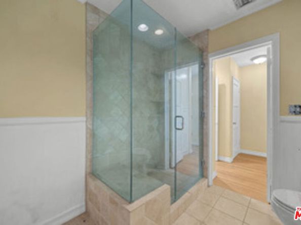 12518 Addison Street, Valley Village CA 91607