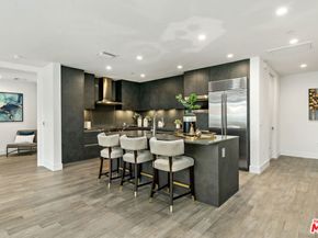 728 N Sweetzer Avenue 208, West Hollywood CA 90069