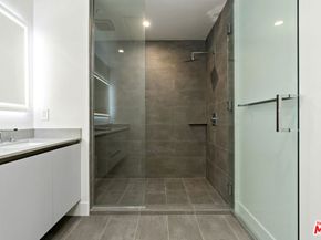 728 N Sweetzer Avenue 208, West Hollywood CA 90069