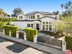 16866 Mooncrest Drive, Encino CA 91436