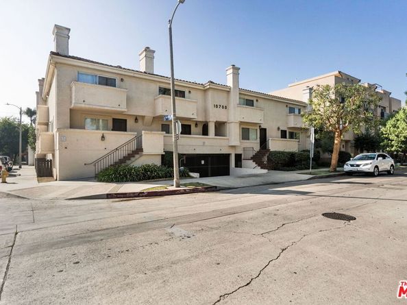 10700 Bloomfield Street 3, North Hollywood CA 91602