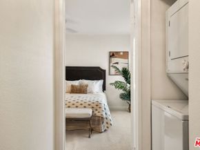 10700 Bloomfield Street 3, North Hollywood CA 91602