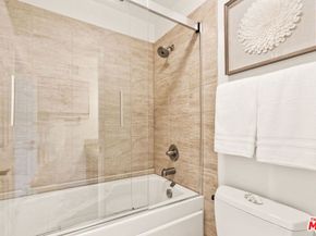 10700 Bloomfield Street 3, North Hollywood CA 91602