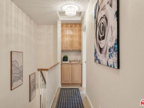 10700 Bloomfield Street 3, North Hollywood CA 91602