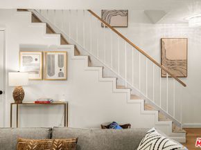 10700 Bloomfield Street 3, North Hollywood CA 91602