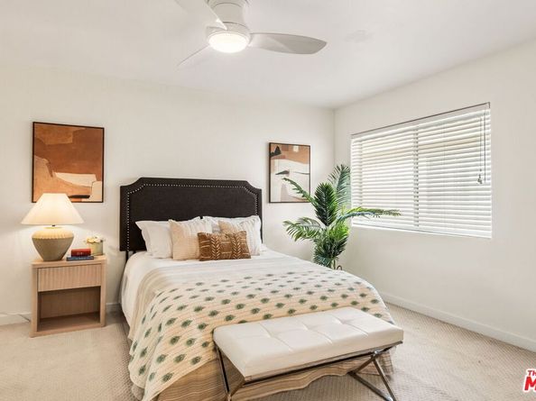 10700 Bloomfield Street 3, North Hollywood CA 91602