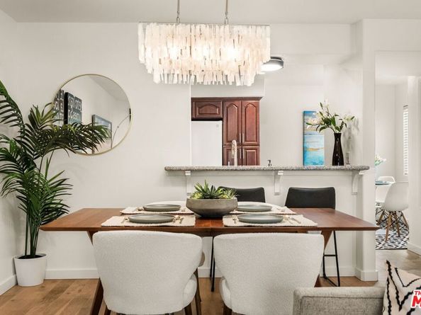 10700 Bloomfield Street 3, North Hollywood CA 91602