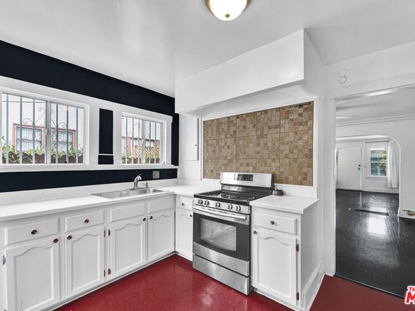 917 S Sycamore Avenue, Los Angeles CA 90036