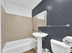 917 S Sycamore Avenue, Los Angeles CA 90036