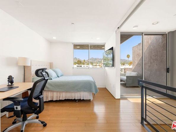 950 N Orange Grove Avenue 2, West Hollywood CA 90046