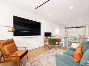 950 N Orange Grove Avenue 2, West Hollywood CA 90046