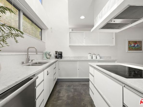 950 N Orange Grove Avenue 2, West Hollywood CA 90046