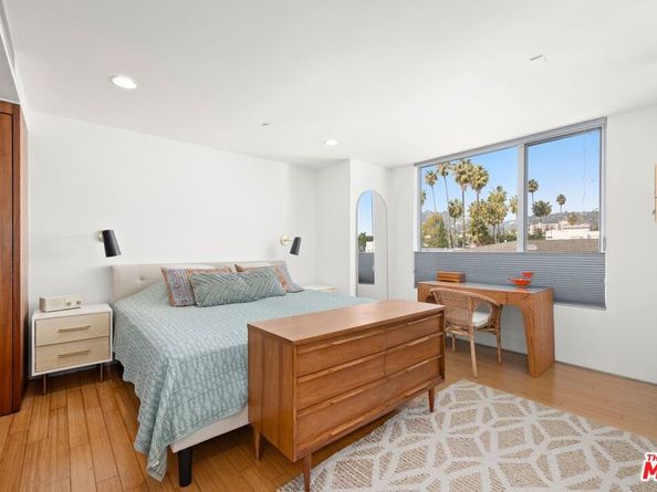 950 N Orange Grove Avenue 2, West Hollywood CA 90046