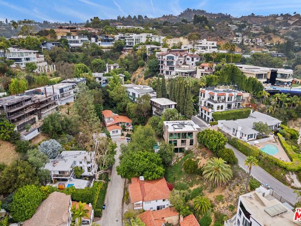 1340 Sierra Alta Way, Los Angeles CA 90069