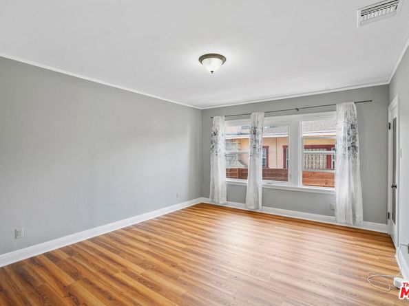 5133 Brynhurst Avenue, View Park CA 90043