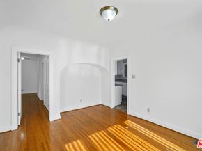 5133 Brynhurst Avenue, View Park CA 90043