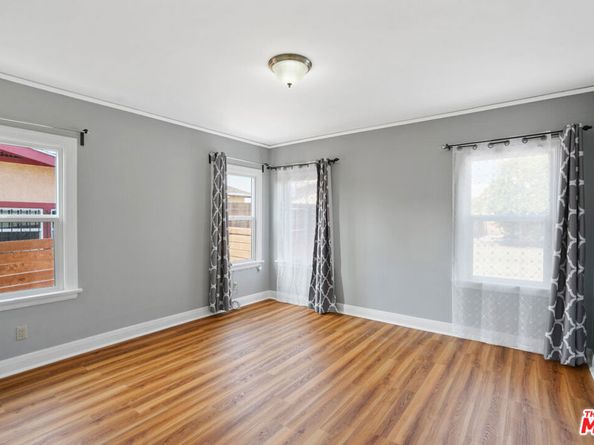 5133 Brynhurst Avenue, View Park CA 90043