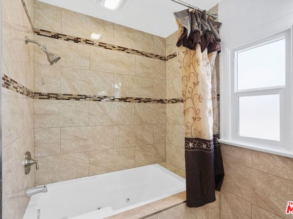 5133 Brynhurst Avenue, View Park CA 90043