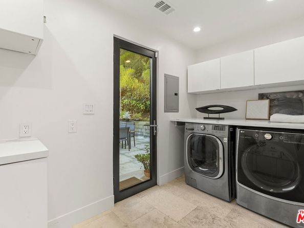 9782 Oak Pass Road, Beverly Hills CA 90210