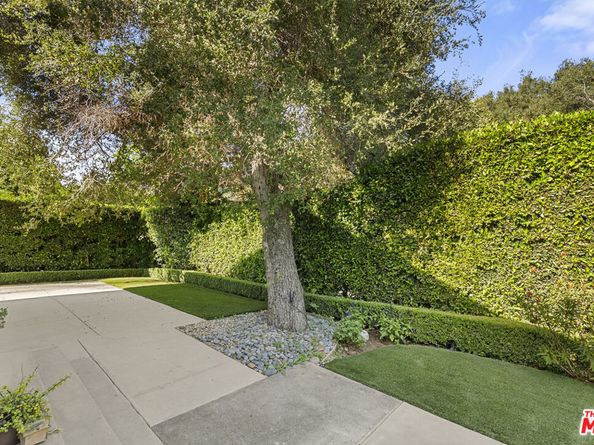 9782 Oak Pass Road, Beverly Hills CA 90210