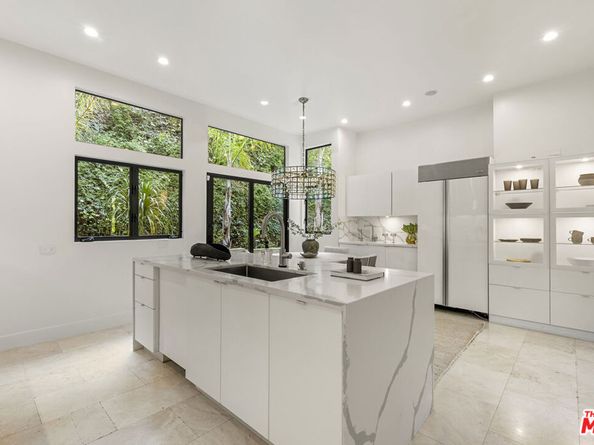 9782 Oak Pass Road, Beverly Hills CA 90210