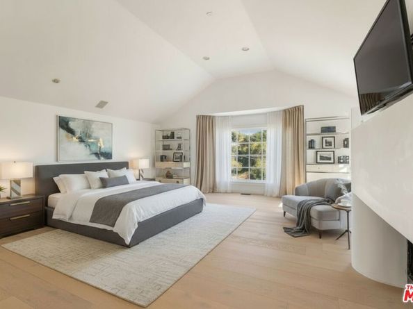 9315 Beverly Crest Drive, Beverly Hills CA 90210