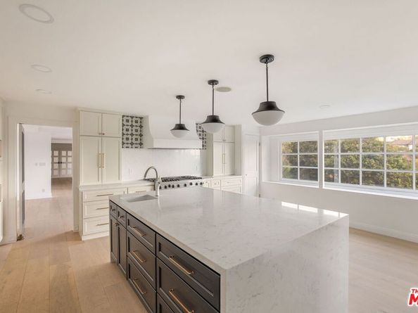 9315 Beverly Crest Drive, Beverly Hills CA 90210