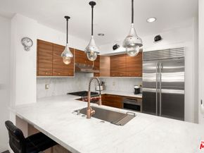 159 W Green Street 304A, Pasadena CA 91105