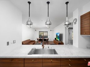 159 W Green Street 304A, Pasadena CA 91105