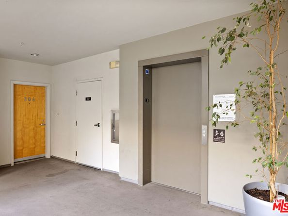 159 W Green Street 304A, Pasadena CA 91105