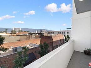 159 W Green Street 304A, Pasadena CA 91105