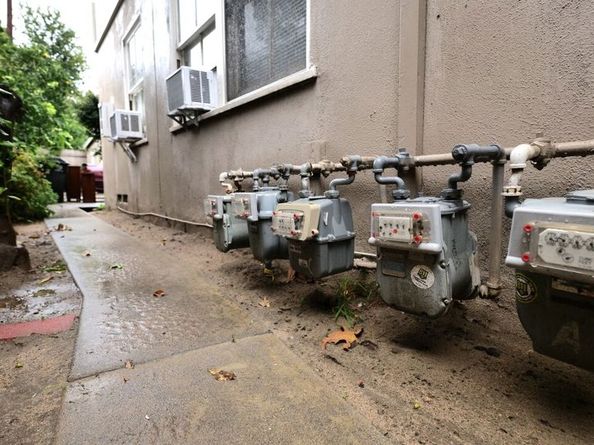 1105 W Clark Avenue, Burbank CA 91506