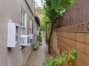 1105 W Clark Avenue, Burbank CA 91506