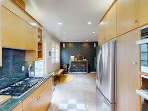 1037 16th Street 10, Santa Monica CA 90403