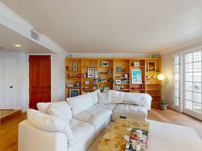 1037 16th Street 10, Santa Monica CA 90403